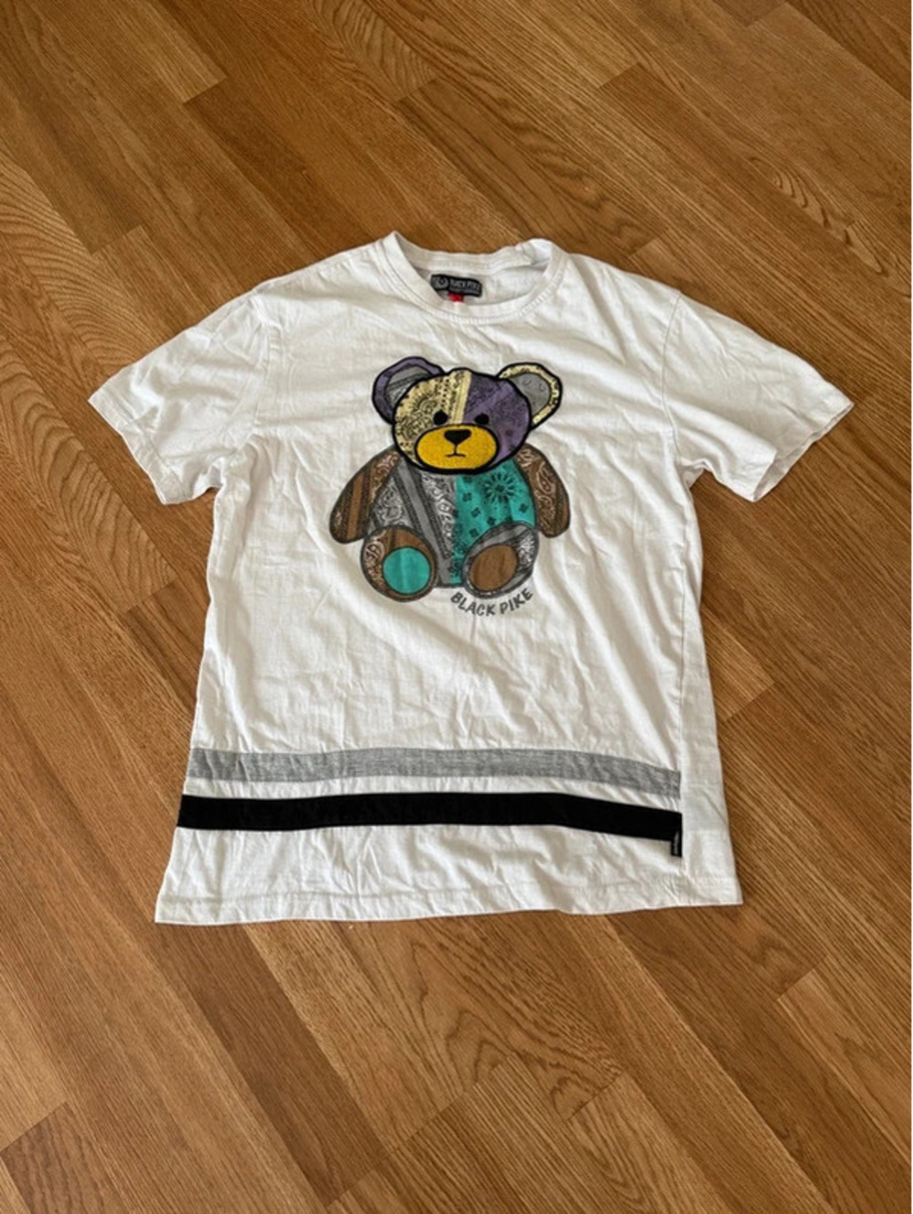 Black Pike, teddy bear, fuzzy yellow Chenelle muzzle size XL